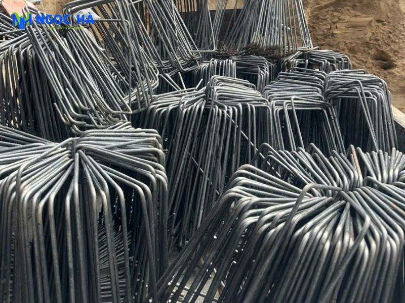 Cửa hàng sắt thép xây dựng quận 8