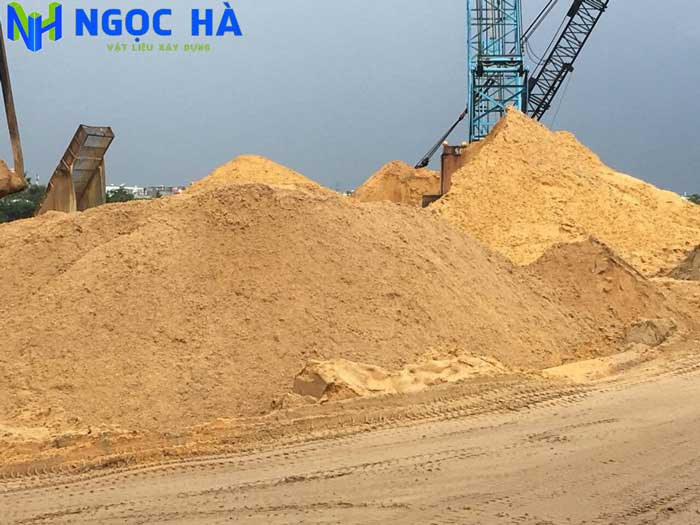 Cát vàng xây nhà